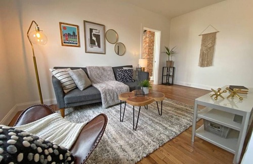 Mount Adams Apartment | Explore Downtown and Mount Adams with River Views!