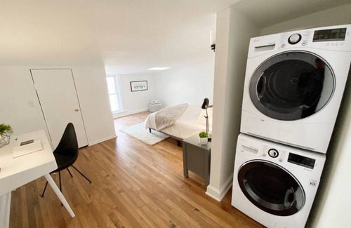Mount Adams Apartment | Explore Downtown and Mount Adams with River Views!