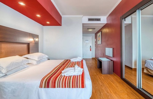Sao Martinho Hotel | Explore Funchal's Marina! Balcony with Sea View, Swimming Pool, Spa & Wellness!