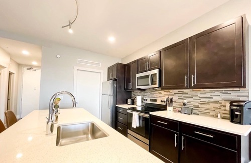 Heartside Apartment | Explore Grand Rapids from a Chic Condo w/Balcony