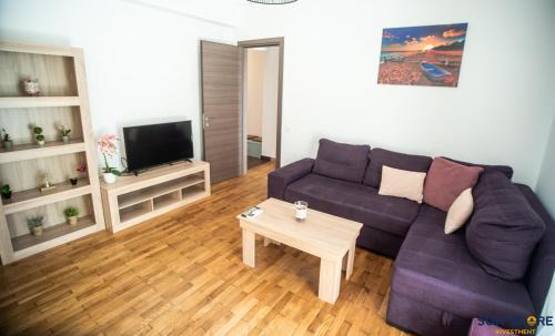 Khalkis Apartment | Explore Greece from Comfortable City Centre Apartment