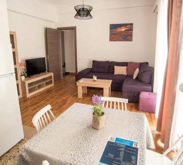 Khalkis Apartment | Explore Greece from Comfortable City Centre Apartment