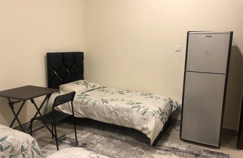 Deira Bed & Breakfast | Explore, Meet & Make Memories at Amir Hostel – Dubai’s Top Spot for Backpackers