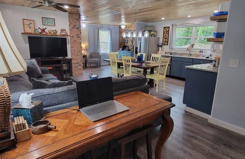 Aquone Cabin | Explore Nantahala, hiking-boating-rafting-weddings-firepit-wifi-pet friendly
