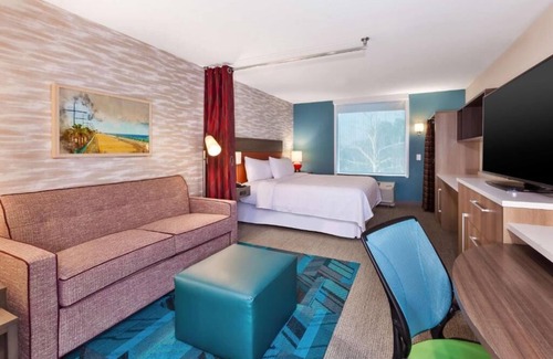 Wilmington Hotel | Explore, Stay, Relax! 3 Relaxing Units w/Kitchen! Close to Wrightsville Beach!