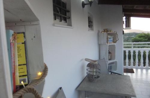 Argassi Apartment | Explorer's Rest