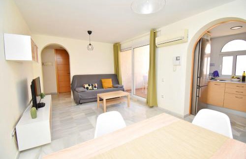 Almerimar Apartment | Expoholidays - Galeon 1 Dormitorio con piscina Puerto Deportivo