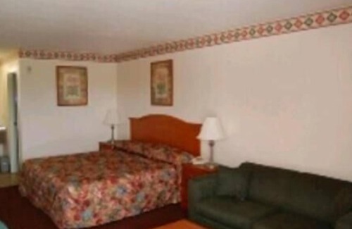 Bridge City Hotel | Express Inn and Suites