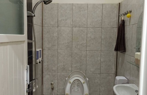 Banjarbaru Hotel | EXPRESS O 91442 Bgp- Guest House