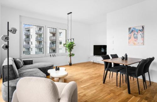 Boeblingen Apartment | EXQUIS Iconic 2BR Apartment ALESSI I Balcony I Mercedes & US Army I Parking I Stuttgart