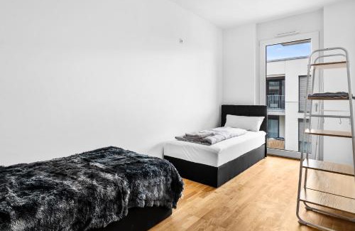 Boeblingen Apartment | EXQUIS Iconic 2BR Apartment ALESSI I Balcony I Mercedes & US Army I Parking I Stuttgart
