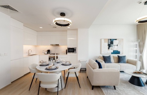 Dubai Apartment | Exquisite 2BR Apt w/Dubai Creek Views