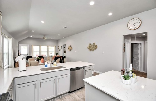 Katy House | Exquisite 4 Bedroom Brand New Home in Katy