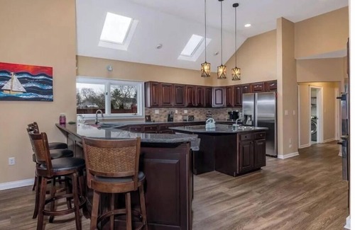 Westbrook Center House | Exquisite Beach Villa In Ground pool and Spacious Bermuda room! 2 living Rooms!