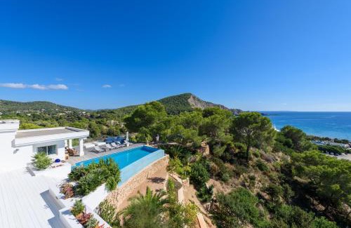 Sant Josep de sa Talaia Villa | Exquisite Ibiza Home I Jaw Dropping Sea Views I Casa Blanca Jondal I 4 Bedrooms I Gym I Outdoor Kitchen I San Jose