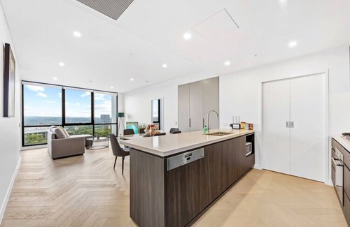 Macquarie Park Apartment | Exquisite High-End Retreat in Macquarie Park