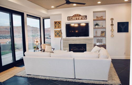 Ivins House | Exquisite Luxury Home located in Ivins, UT near Snow Canyon and Tuachan.