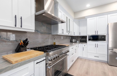 Murrieta Hot Springs House | Exquisite Murrietta Retreat 3 bedroom 3 1/2 bath Stunning Home in prime location