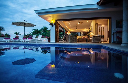 Conchas Chinas Villa | Exquisite Villa, A Paradise set among the lush greenery with superb Ocean View