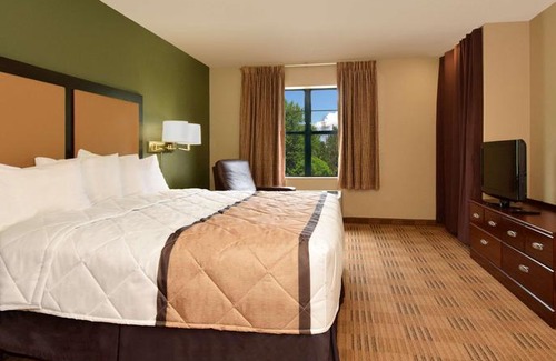 Red Bank - Tinton Falls Hotel | Extended Stay America - Red Bank - Middletown