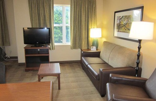 Silver Lake Hotel | Extended Stay America - Seattle - Everett - Silverlake