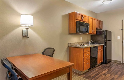 West Park Community Hotel | Extended Stay America Suites Bakersfield Chester Lane