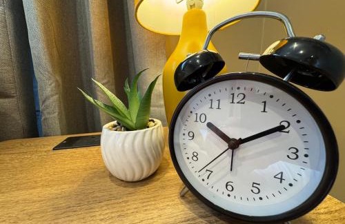 Doncaster House | Extended Stay Welcome - Sleeps 5 - Free Parking