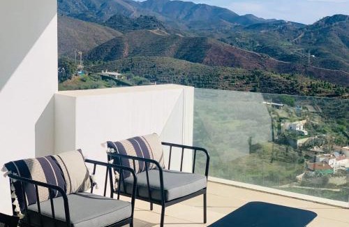 Ojen Apartment | Extra large Luxury property with Spa, 3 min to Marbella city center
