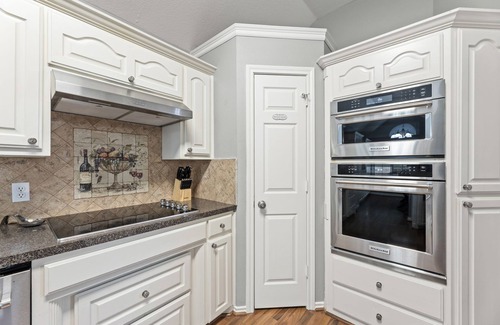 North Richland Hills Villa | Extraordinary DFW Villa - Pool, Games & Fun