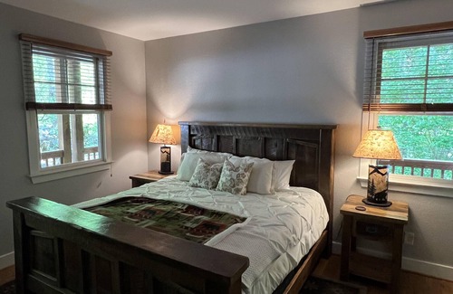Bear Lake Reserve Cottage | Extremely Peaceful Cottage w/ a flowing creek down the mountain!