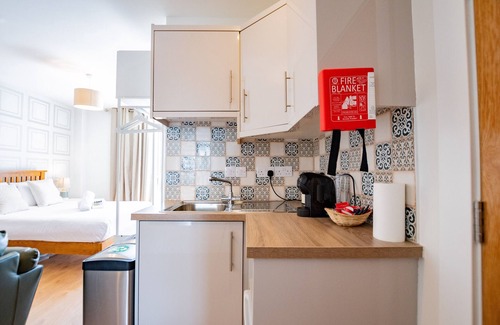 Galway City Centre Apartment | Eyre View Suites - Studio #2 - Sleeps 2