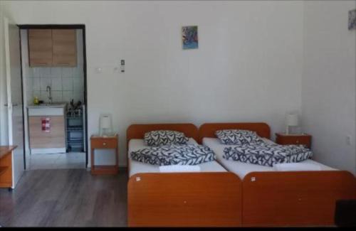 Balatonfuzfo Hotel | Fűz Apartman