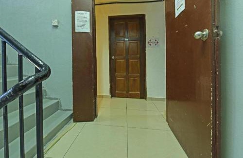 Kampung Sungai Nibong Hotel | F Hotel Bayan Lepas