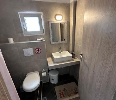 Neoi Epivates Apartment | F&R Villa Studio 1