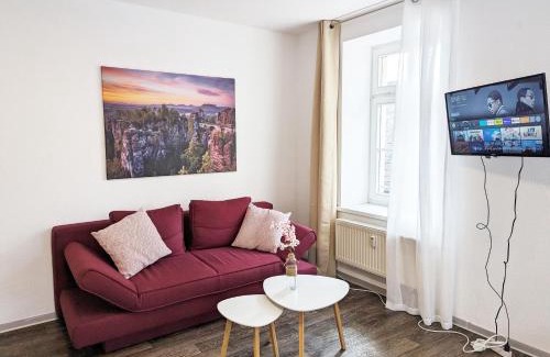 Sebnitz Apartment | F2 - Urlaubsmagie Sauna, Pool & Garten