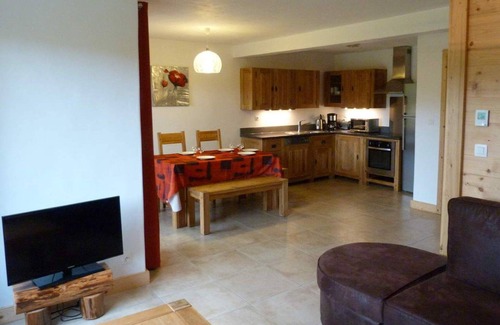 Combloux Ski Chalet | F3 apartment in chalet facing Mont Blanc (pets not allowed)
