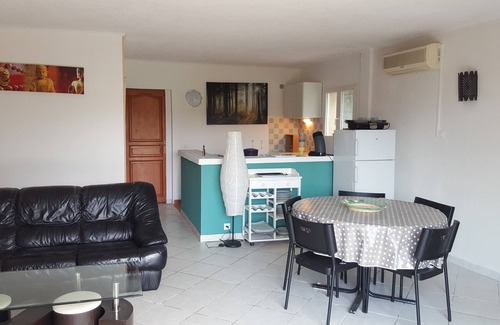 Afa Apartment | F3 ON THE GROUND FLOOR, 10 mins FROM AJACCIO, BEACHES AND TOURIST SITES.