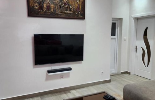 Point E Apartment | F3 Penthouse Point E