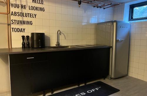 Tomelilla House | F5 Lägenhetssvit på Österlen med det lilla extra!
