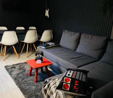 Tomelilla House | F5 Lägenhetssvit på Österlen med det lilla extra!