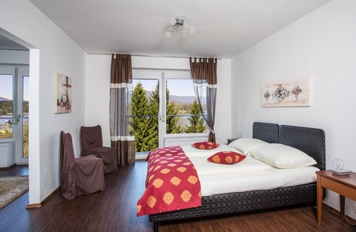 Finkenstein am Faaker See Hotel | Faaker See Inn by S4Y