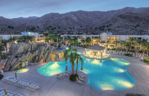 Canyon Corridor Condo | FAB JR VILLA w/POOL-WATERSLIDE-HOT TUB Sleeps 4