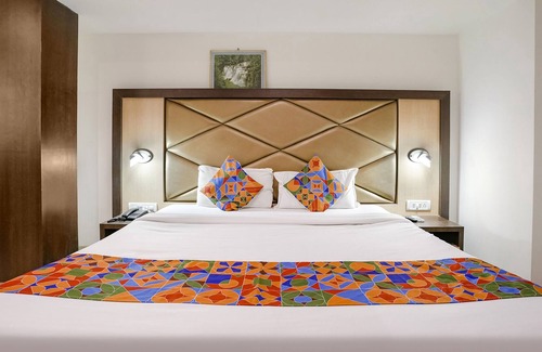 Nerul Hotel | Fabexpress Everest Lodging