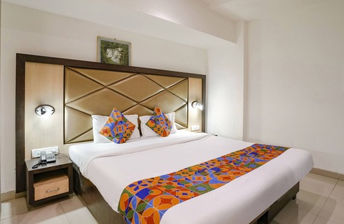 Nerul Hotel | Fabexpress Everest Lodging