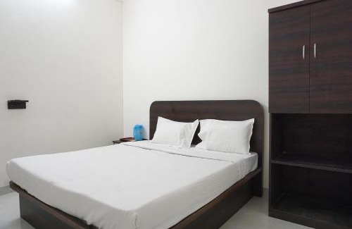 Bhosari Hotel | FabExpress Gargi Galuxe - Nr Ankushrao Natyagruha