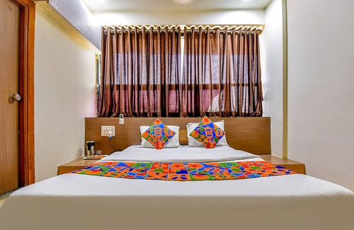 Prahlad Nagar Hotel | Fabexpress Relax Inn