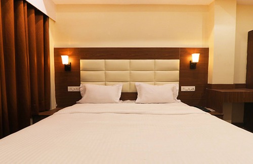 Lucknow Hotel | FabHotel Blueark