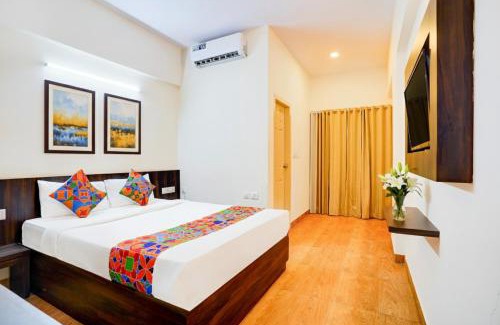 Jayanagar Hotel | FabHotel GRK Comforts - Jayanagar