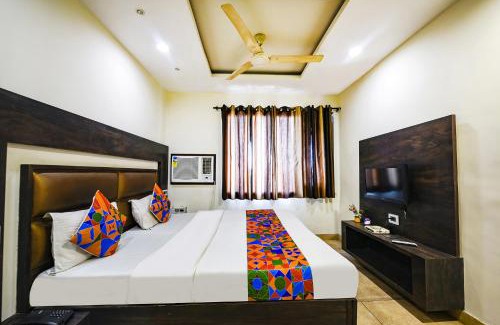Ludhiana Hotel | FabHotel Nanda