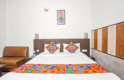 Taj Ganj Hotel | FabHotel Prashant Palace